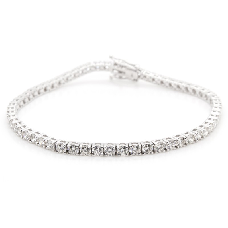 14k White Gold 5.31 Ct. Tw. Round Brilliant Cut Diamond Tennis Bracelet