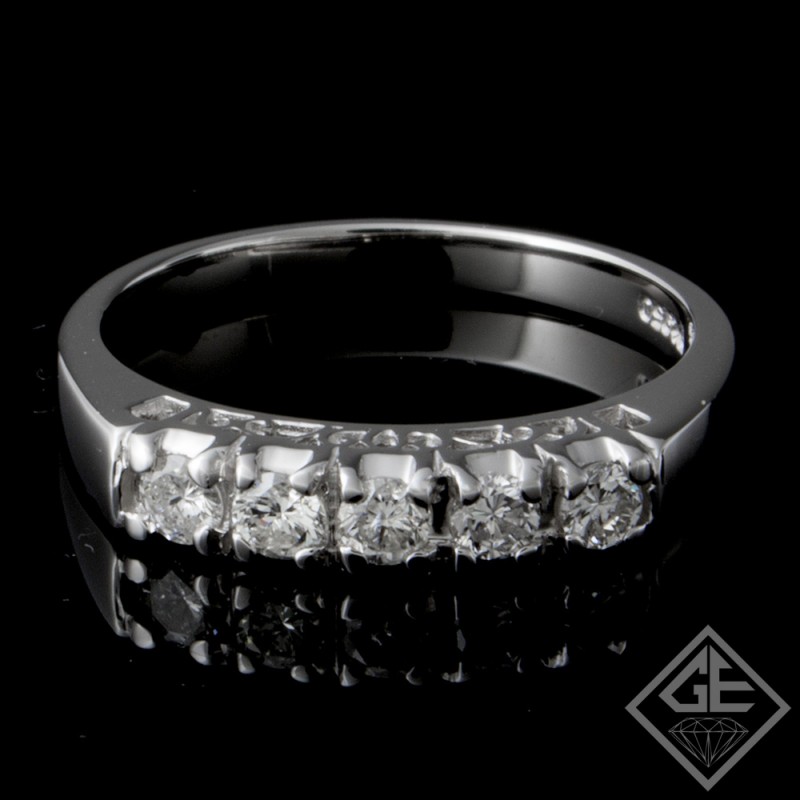 Ladies Diamond Matching Wedding Band with0.33 carat Round Brilliant cut side diamonds