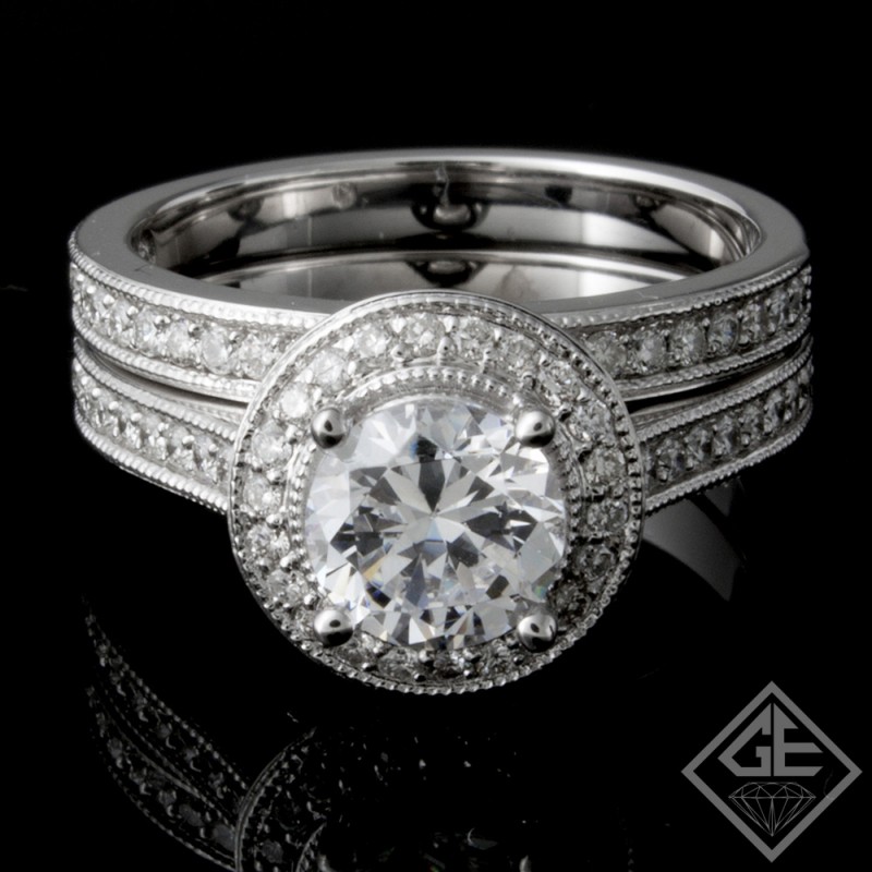 Ladies Diamond Bridal set Ring with 0.55 carat Round brilliant cut side diamonds.