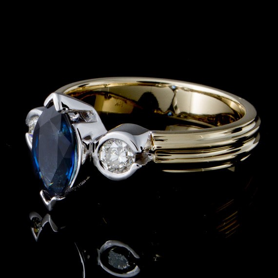 Ladies Beautiful 3-Stone Fashion Ring with 1.20 ct Blue