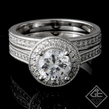 Ladies Diamond Bridal set Ring with 0.55 carat Round brilliant cut side diamonds.