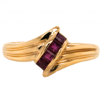 14k Yellow Gold 0.22 carat Princess Cut Ruby Fashion Ring